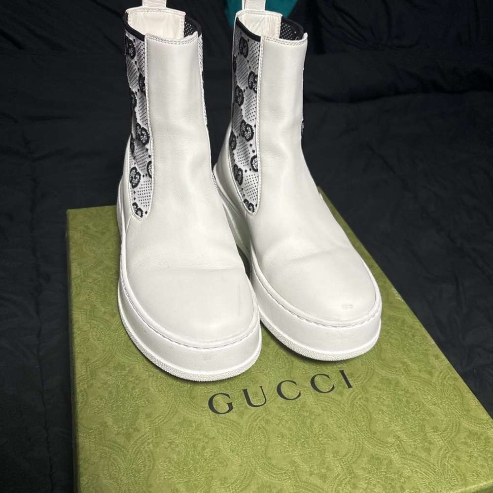 Gucci White Leather Platform Chelsea Boots with Printed Elastic Panels
